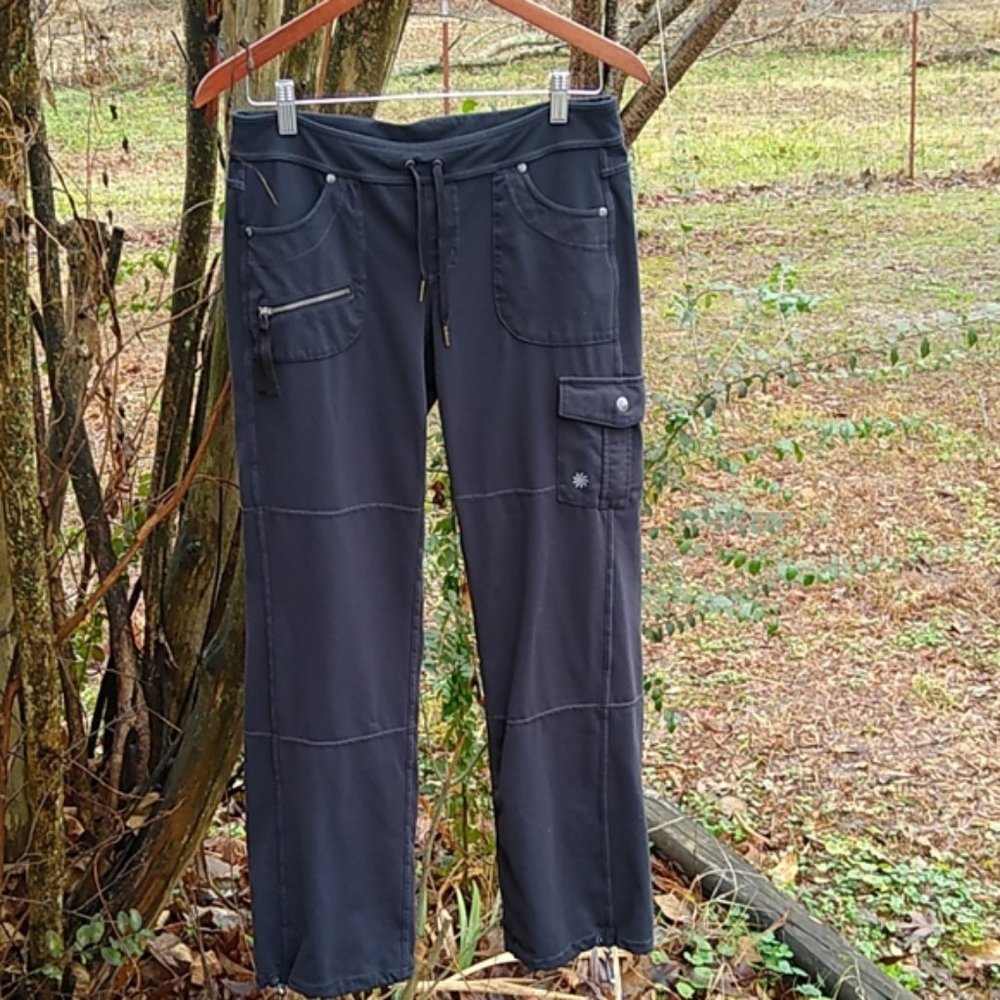 Athleta cargo pants size small